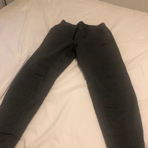 Men’s Nike Dri-Fit Joggers Grey Medium